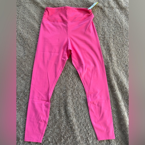 NWT EleVen by Venus Williams Rebel Leggings in Hot Fuchsia w/ruching Sz M - Picture 1 of 13